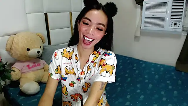 diamondnaked  online show from 10-13-25, 07:37