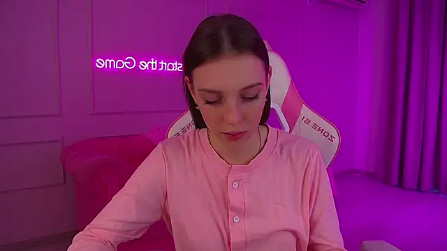 Snapshot of VeronicaVances chatting on 02-03-26, 06:40 VeronicaVances online show from 02-03-26, 06:40