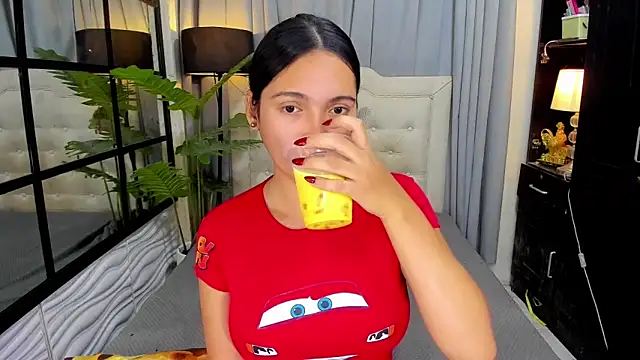 Patricia Anderson online show from 04-06-26, 04:08