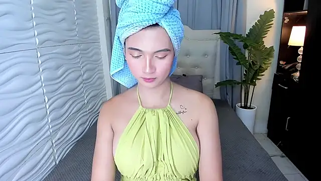 Patricia Anderson online show from 10-30-25, 07:06