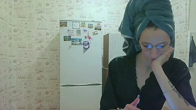 Lucy Divine online show from 12-03-25, 02:27