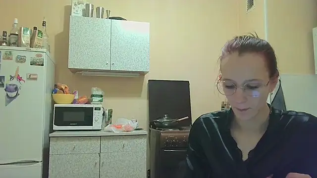 Lucy Divine online show from 11-03-25, 07:39