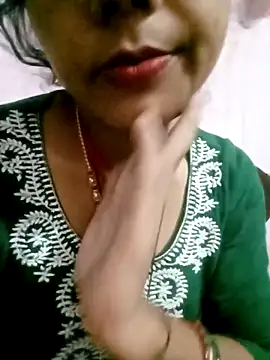 Snapshot of Hot_ashna chatting on 10-01-25, 06:12 Hot ashna online show from 10-01-25, 06:12