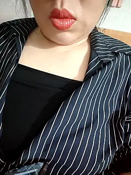 Julyy08 online show from 09-30-25, 10:32