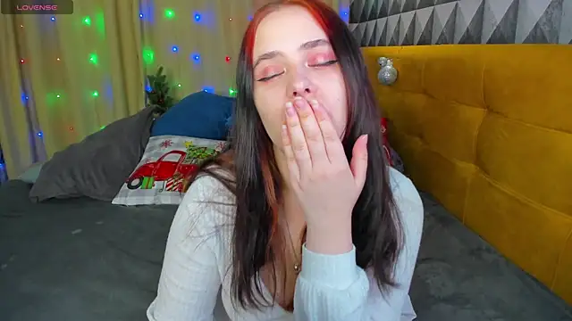 Alis Platt online show from 12-16-25, 01:10