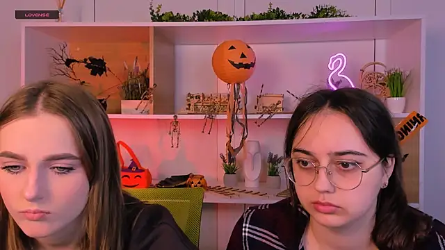 aria moo online show from 11-03-25, 12:09