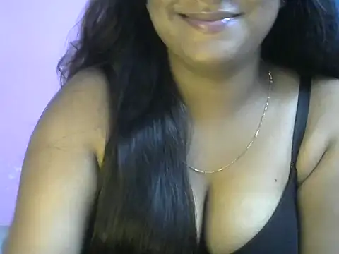 Queenxxx98 online show from 04-15-26, 07:18