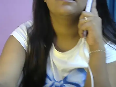 Queenxxx98 online show from 10-15-25, 07:22