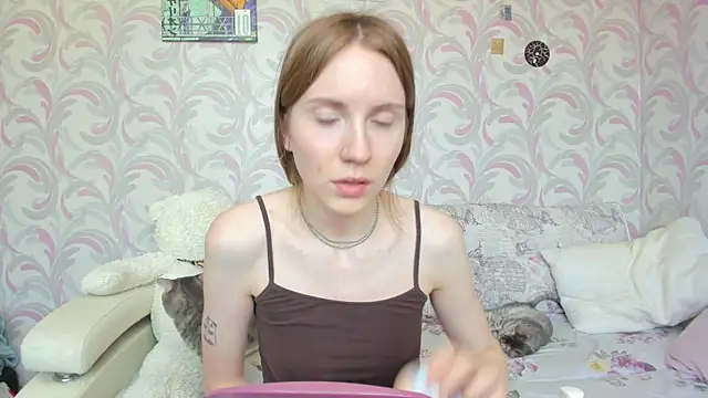 Snapshot of Kelly_Gerzikaa chatting on 06-06-26, 04:39 Kelly Gerzikaa online show from 06-06-26, 04:39