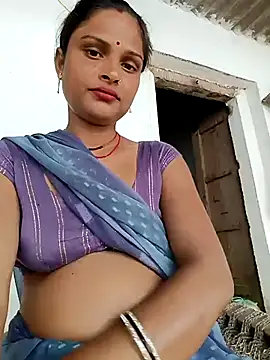 Snapshot of Sapna9685 chatting on 02-19-26, 08:11 Sapna9685 online show from 02-19-26, 08:11