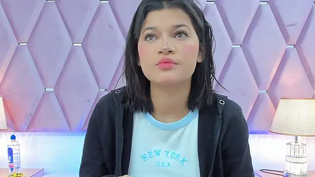 MaskedGirl  online show from 11-11-25, 12:11