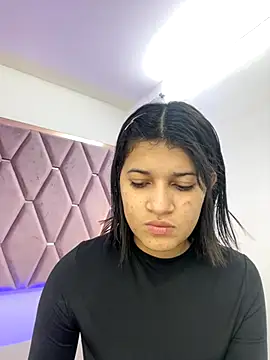 MaskedGirl  online show from 09-28-25, 11:50