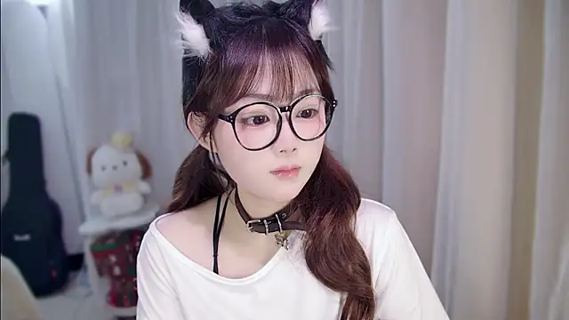 YUANYUAN-A online show from 02-05-26, 12:45