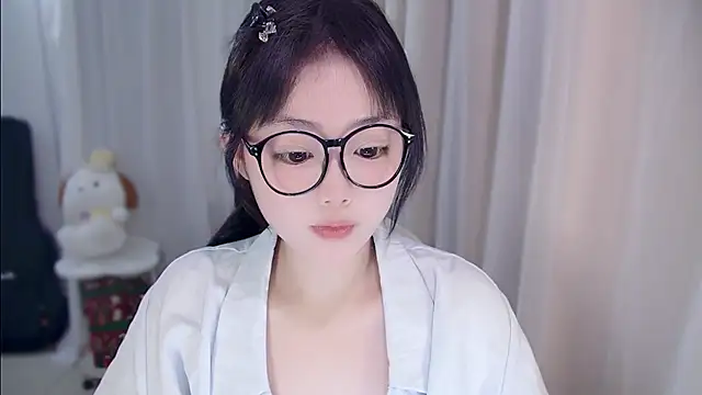 YUANYUAN-A online show from 05-04-26, 12:41