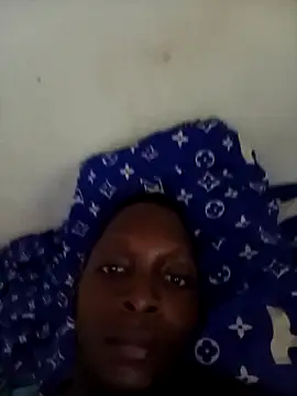 Snapshot of Biguyzi chatting on 02-15-26, 11:31 Biguyzi online show from 02-15-26, 11:31