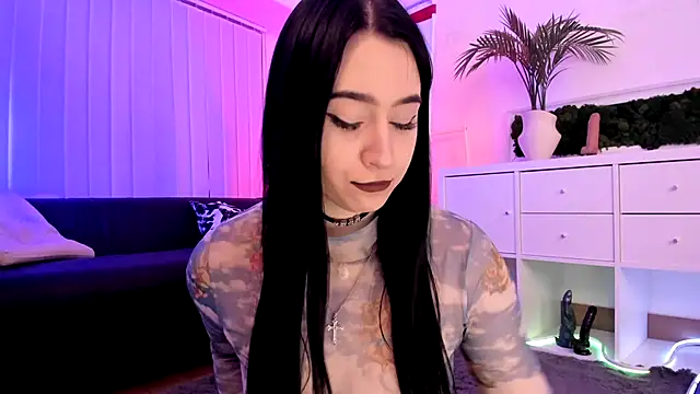 Snapshot of Mary_Lori chatting on 05-10-26, 06:39 Mary Lori online show from 05-10-26, 06:39