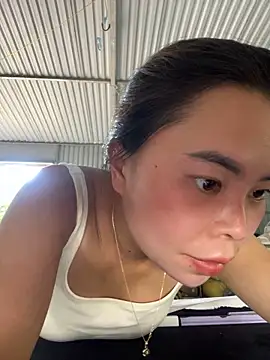 Snapshot of han-cute chatting on 09-19-25, 01:31 han-cute online show from 09-19-25, 01:31