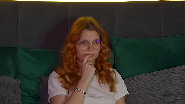 BellaMarebelle online show from 09-25-25, 04:29