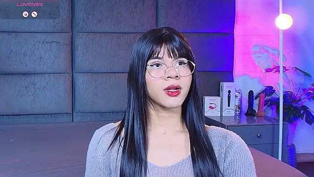 Slenna Moon online show from 03-18-26, 11:37