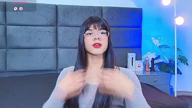 Slenna Moon online show from 03-23-26, 11:04