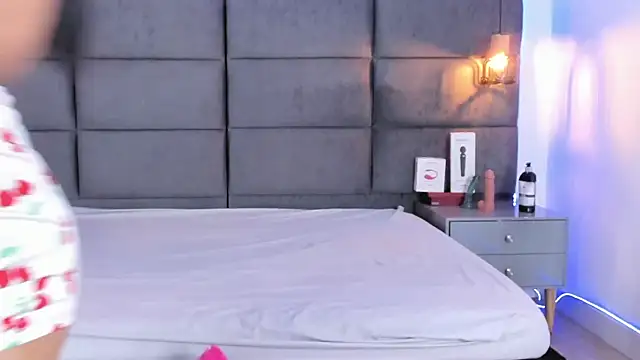 Slenna Moon online show from 09-15-25, 03:18