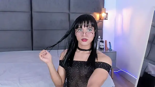 Slenna Moon online show from 10-13-25, 02:46