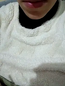 Snapshot of Ahalm chatting on 11-26-25, 08:09 Ahalm online show from 11-26-25, 08:09