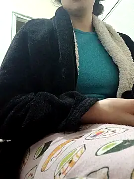 Snapshot of Ahalm chatting on 02-08-26, 10:35 Ahalm online show from 02-08-26, 10:35