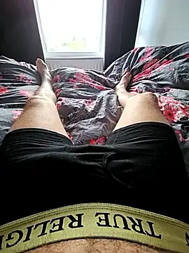 Snapshot of Naughty-Jordyns-Dick chatting on 09-15-25, 05:13 Naughty-Jordyns-Dick online show from 09-15-25, 05:13