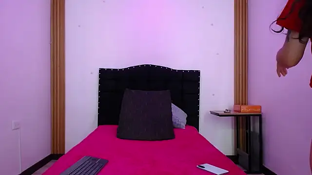 Snapshot of KENDALL_ART chatting on 11-07-25, 08:02 KENDALL ART online show from 11-07-25, 08:02