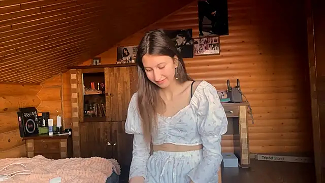 Snapshot of Shyselly chatting on 09-20-25, 03:06 Shyselly online show from 09-20-25, 03:06