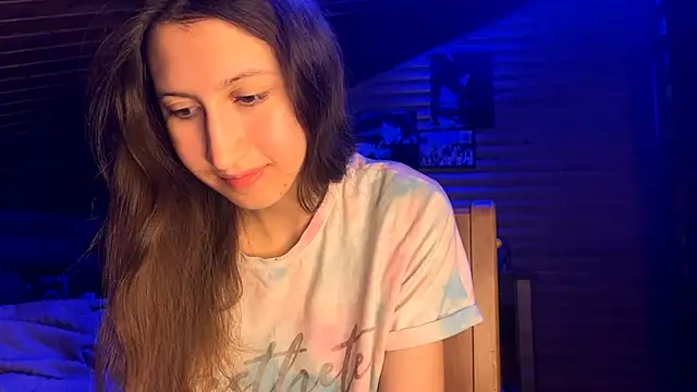 Snapshot of Shyselly chatting on 09-25-25, 06:14 Shyselly online show from 09-25-25, 06:14