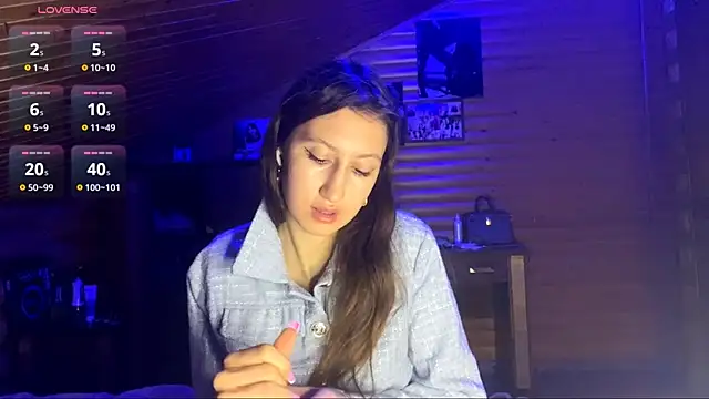 Snapshot of Shyselly chatting on 10-19-25, 05:37 Shyselly online show from 10-19-25, 05:37