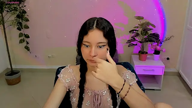 Krysten Riter online show from 02-25-26, 01:44