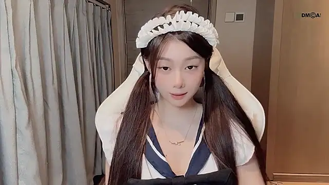 Makinghappymyself  online show from 11-28-25, 11:10