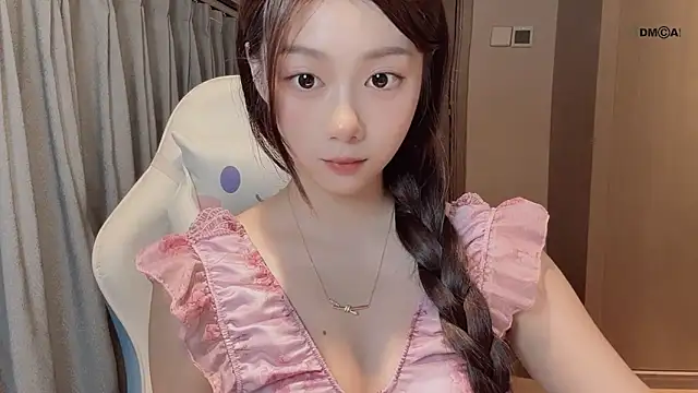 Makinghappymyself  online show from 12-18-25, 09:25