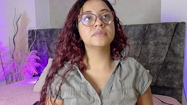 Snapshot of DaniniAnderson chatting on 06-02-26, 07:58 DaniniAnderson online show from 06-02-26, 07:58
