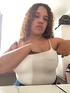 Snapshot of MorganaBelc chatting on 11-08-25, 06:22 MorganaBelc online show from 11-08-25, 06:22