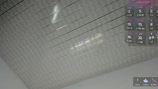 Zahra milks online show from 10-06-25, 01:45