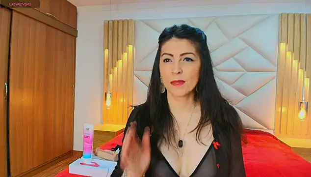 allie pearl online show from 10-24-25, 12:04