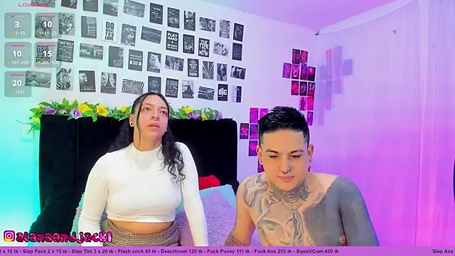 Snapshot of Sarahandzack chatting on 09-13-25, 05:24 Sarahandzack online show from 09-13-25, 05:24