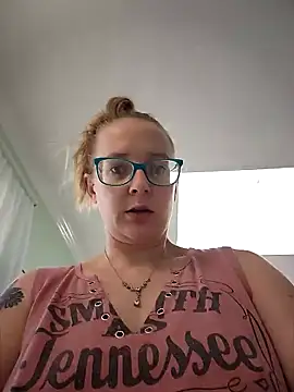 Snapshot of _Karizma_ chatting on 09-22-25, 02:01 Karizma online show from 09-22-25, 02:01