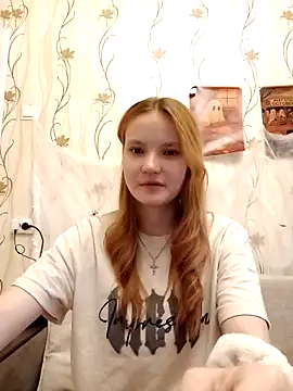 Ginger Emma online show from 11-06-25, 06:17