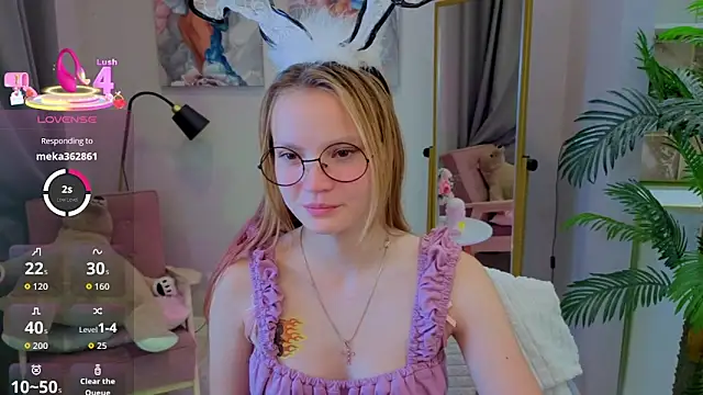 Snapshot of Ginger_Emma chatting on 09-20-25, 05:45 Ginger Emma online show from 09-20-25, 05:45