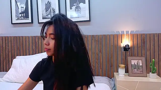 luna roja25 online show from 02-24-26, 01:01