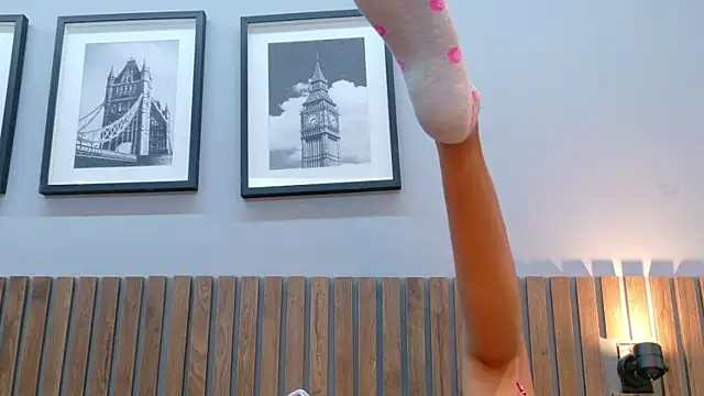 luna roja25 online show from 01-05-26, 05:27