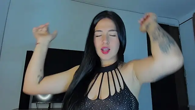 tianastone  online show from 11-02-25, 03:33