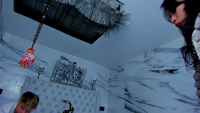 Ari and Storm online show from 11-01-25, 04:08