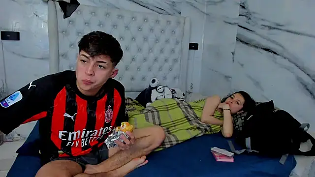 Ari and Storm online show from 01-13-26, 04:11