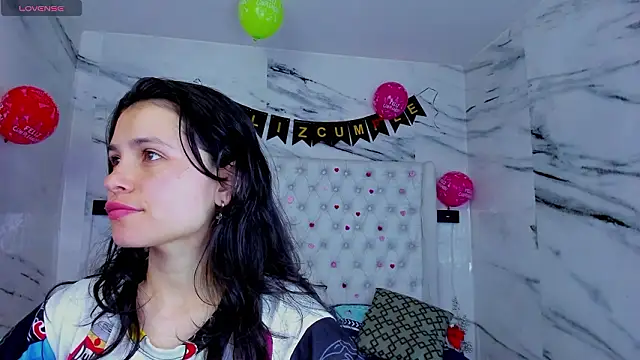 Ari and Storm online show from 03-06-26, 01:39